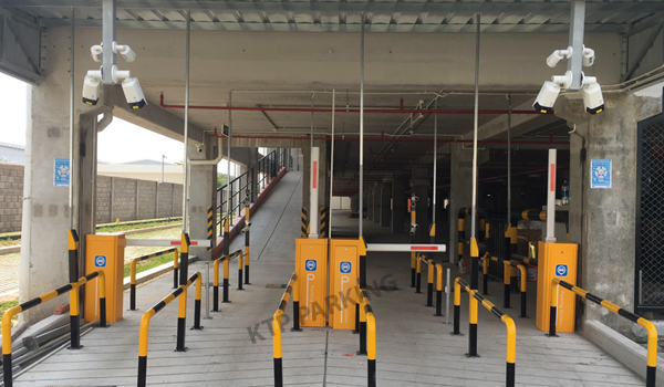 Hệ thống giữ xe công nhân viên