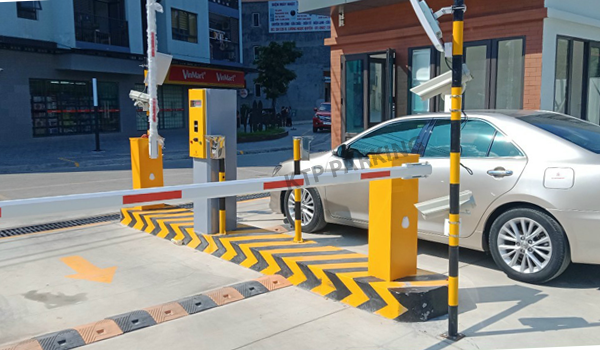 Hệ thống bãi xe thông minh tích hợp thẻ tầm xa