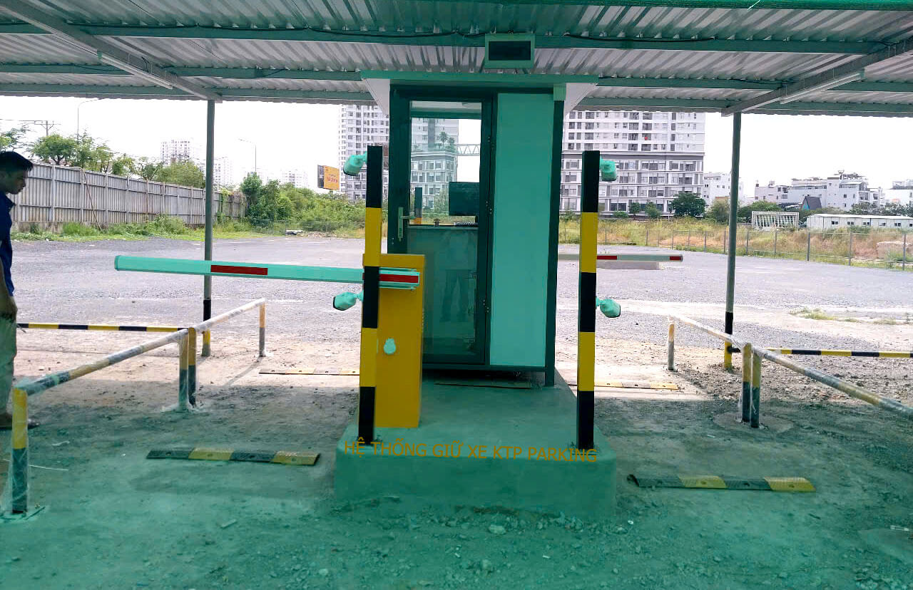 Bãi giữ xe thông minh Phòng Khám Tâm Anh Q7